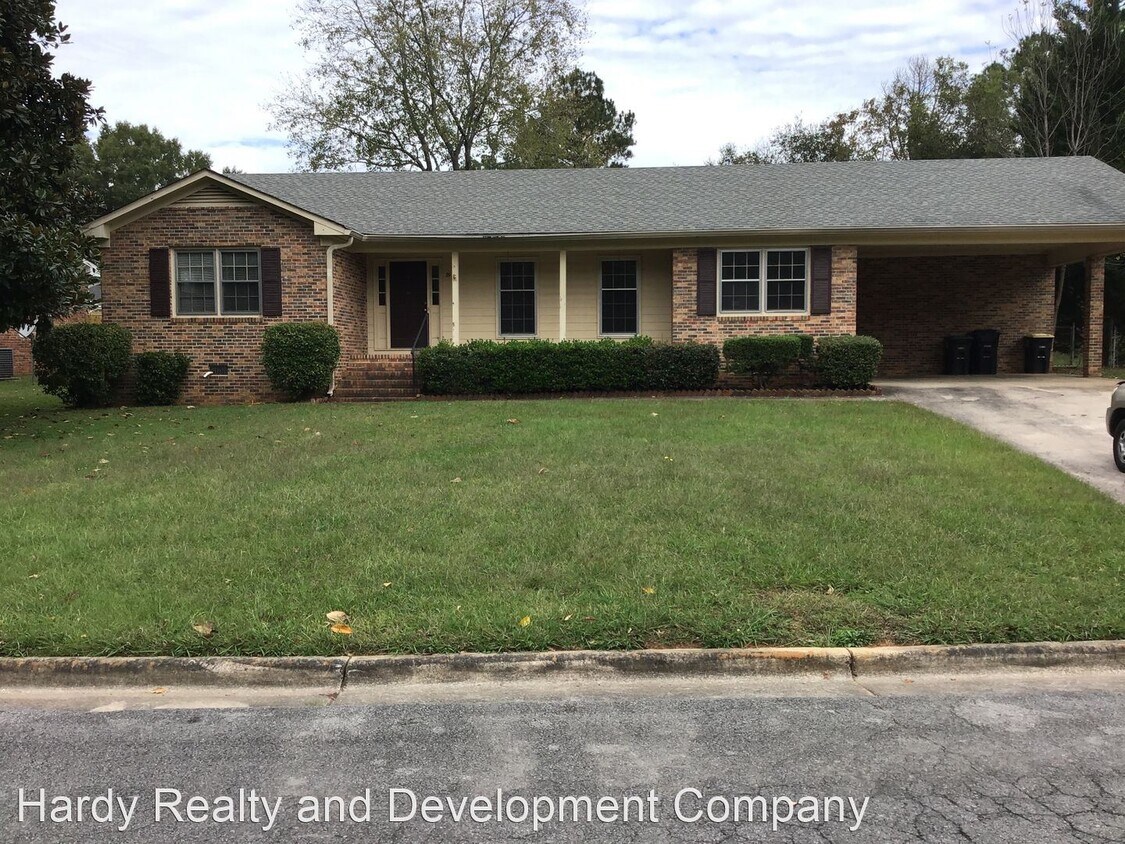 Primary Photo - 3 br, 2 bath House - 29 Maplewood Square