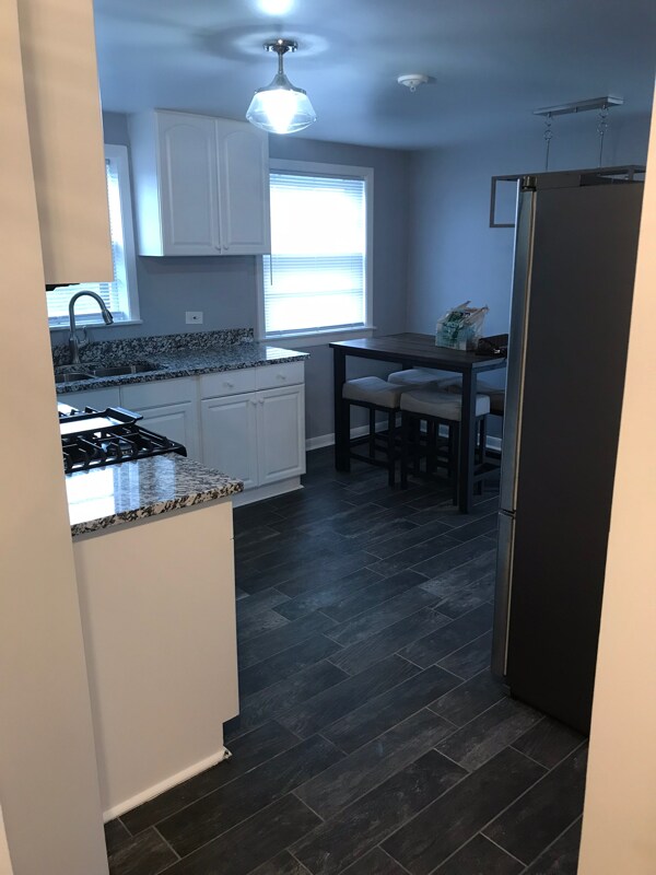 3332 S 60th Ct Unit 2, Cicero, IL 60804 Room for Rent in Cicero, IL