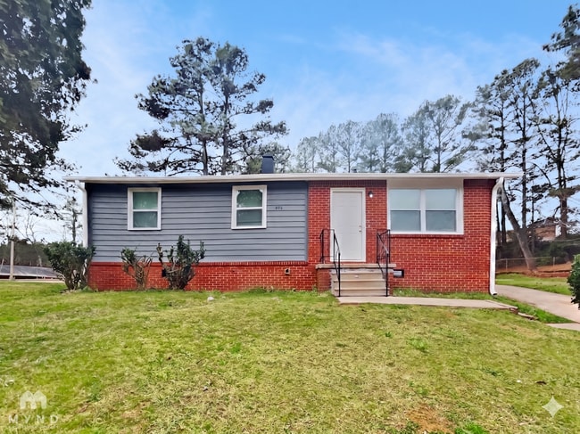 Building Photo - 406 Blair Villa Dr SE