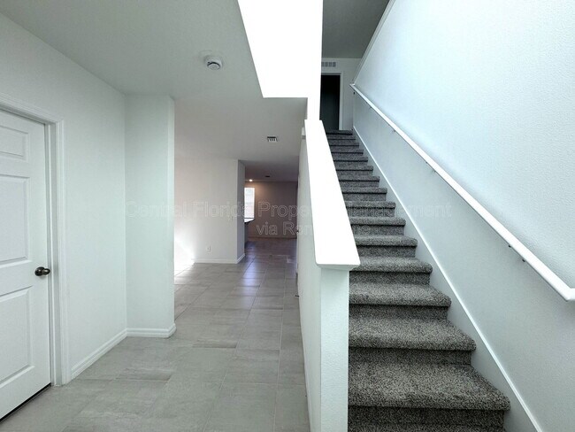 Foto del edificio - 2958 Sunstar Dr
