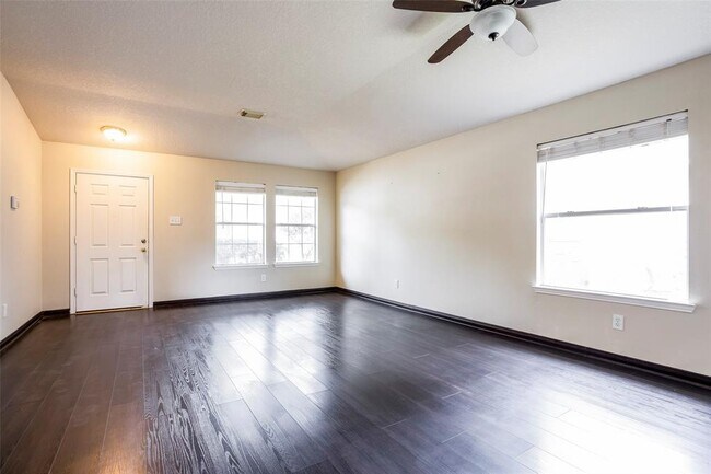Building Photo - 23206 Kimberly Glen Ln