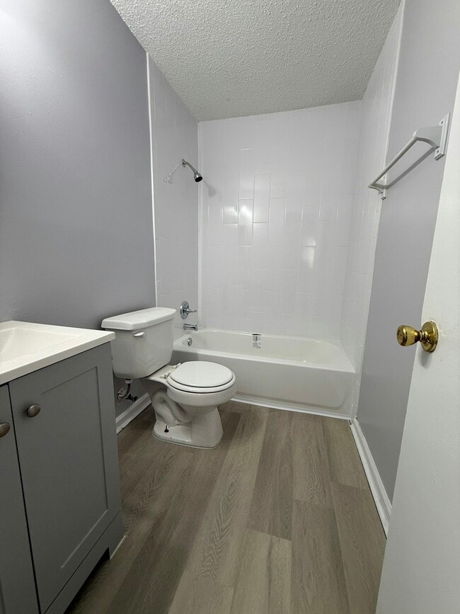 Foto del edificio - 3431 Forrester Rd