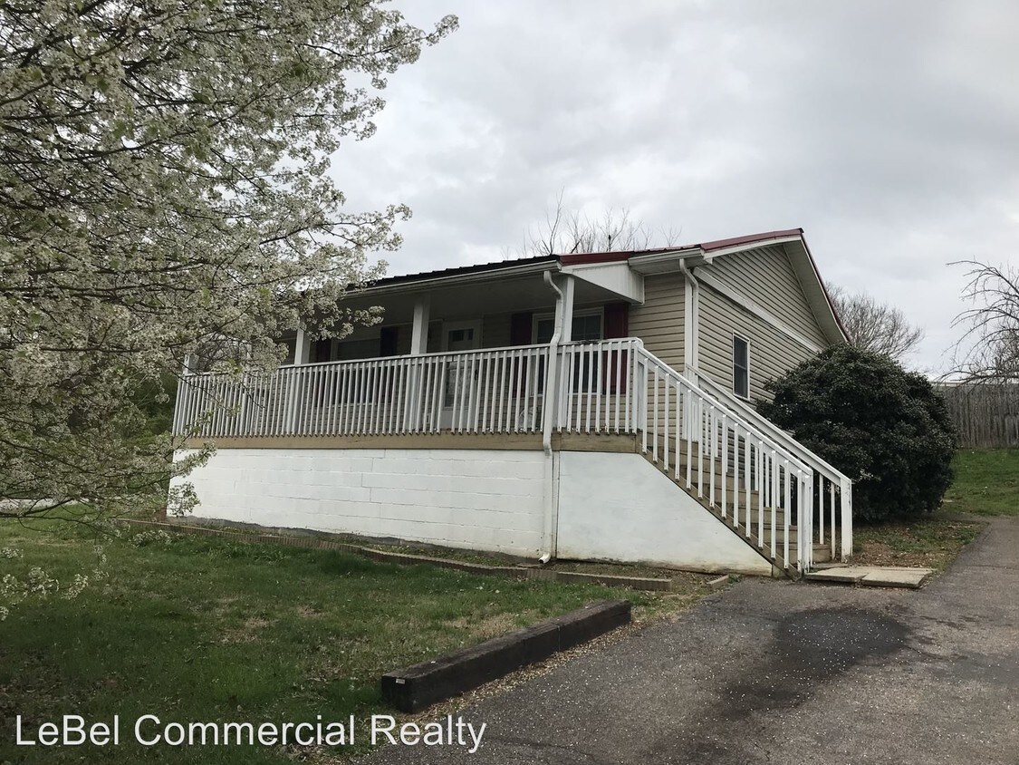 5839 Old Russellville Pike, Russellville, TN 37860 House Rental in