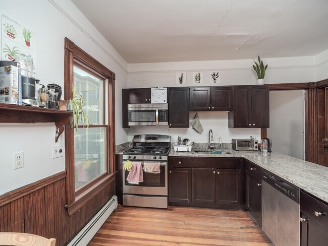 Foto del edificio - 322 Beacon St