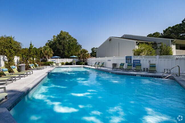 Piscina - Azure Cove Apartment Homes