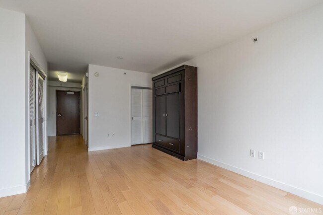 Foto del edificio - 199 New Montgomery St