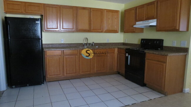 Foto del edificio - Spacious 3 bed 2 bath. Must see!