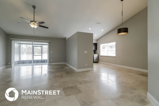 Foto del edificio - 603 Queensbridge Dr