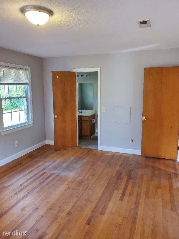 Building Photo - 3 br, 2 bath House - 4817 College Acres Dr