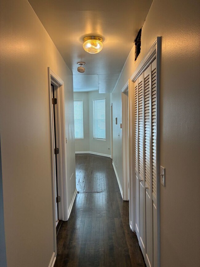 Foto del edificio - 1235 S Kolin Ave