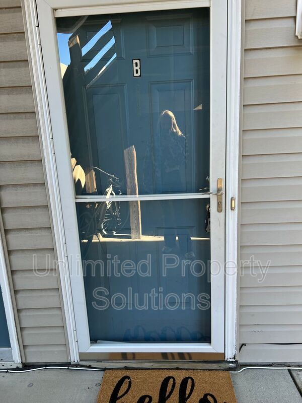 Foto del edificio - 733 Bragg Dr