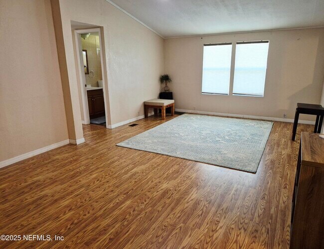 Foto del edificio - 323 Keown Ave