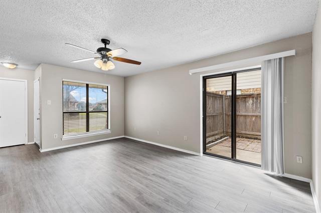 Foto del edificio - 2111 E Belt Line Rd