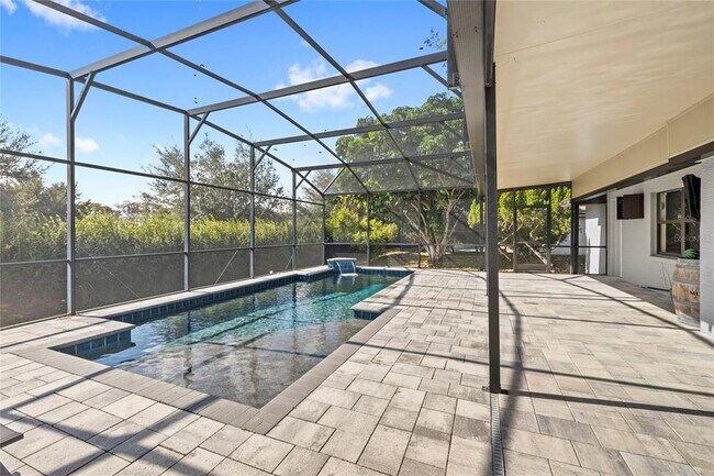 Foto del edificio - 9508 Pine Terrace Ct
