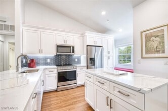 Building Photo - 28076 Cavendish Ct