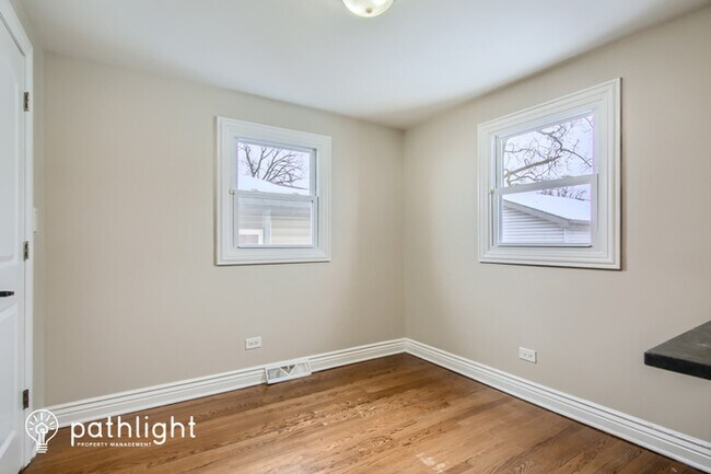 Building Photo - 8636 Massasoit Avenue, Burbank, IL, 60459
