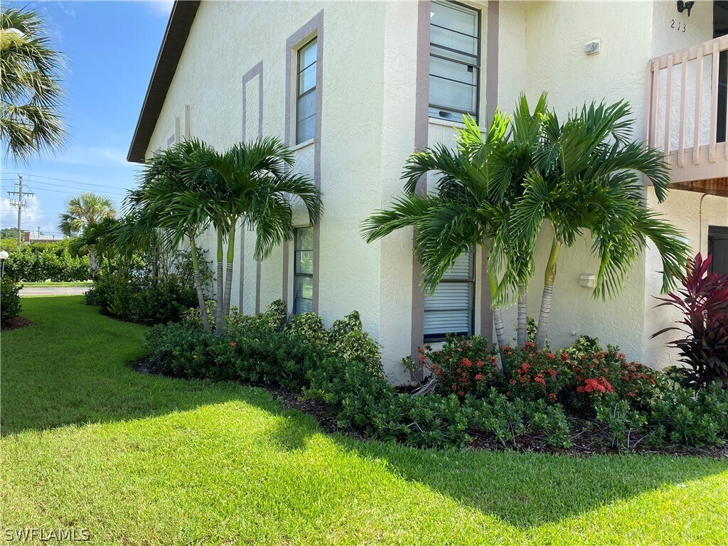 Foto principal - 13118 Feather Sound Dr