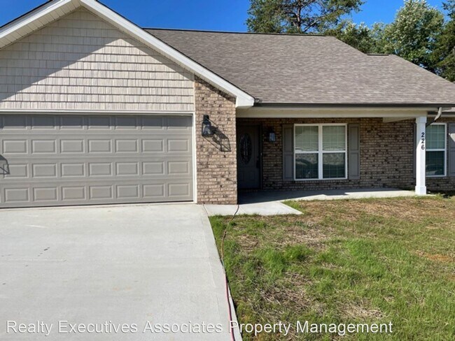 Building Photo - 3 br, 2 bath House - 226 Horton Lane