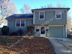 Building Photo - 913 Kent Dr