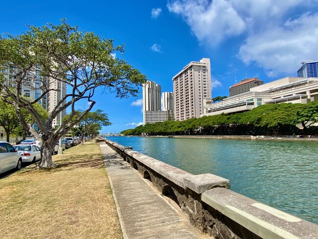 Foto del edificio - 1717 Ala Wai Blvd