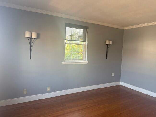 Foto del edificio - 4528 Newtown Rd
