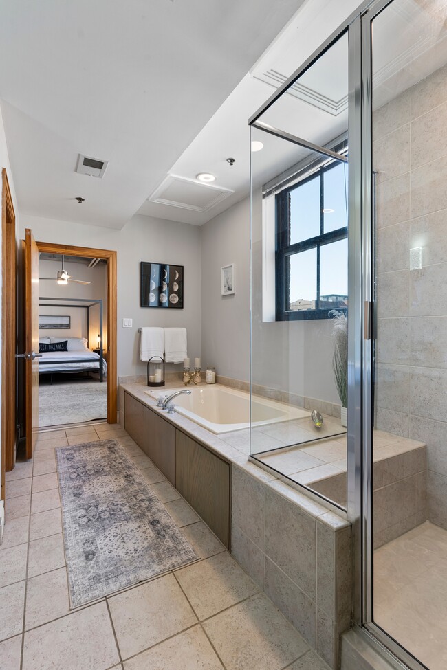 Master Bathroom Jacuzi Tub - Grace Lofts