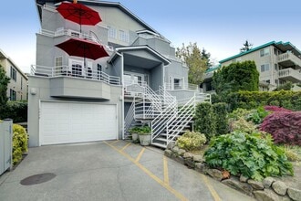 Building Photo - 3622 14th Ave W