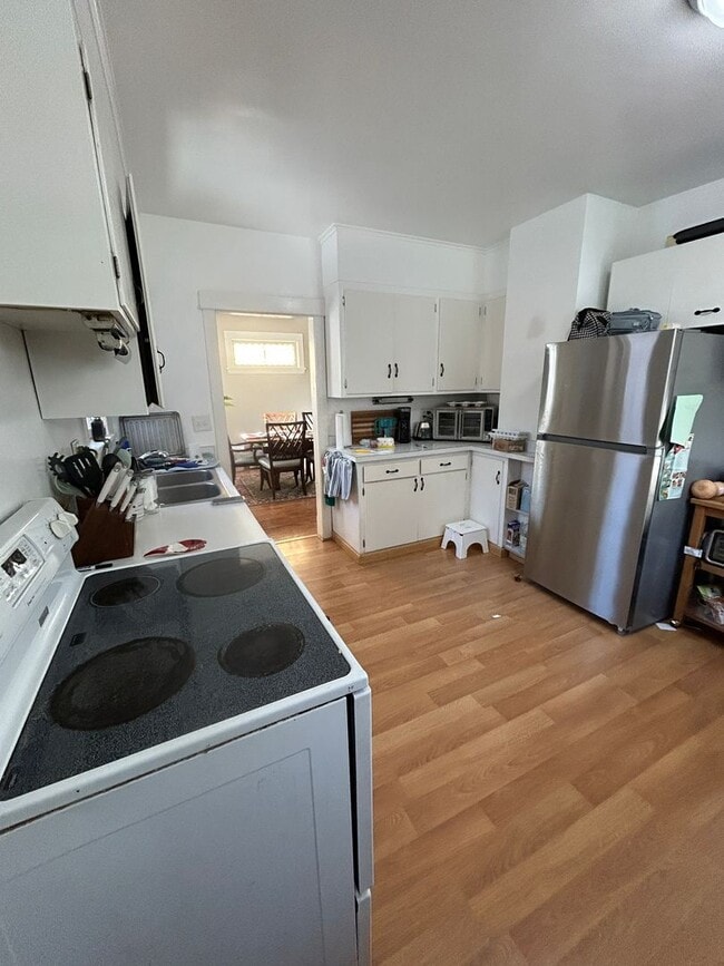 Foto del edificio - 625 N 16th Ave E