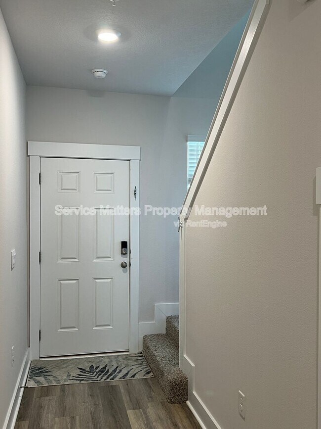 Foto del edificio - 9427 Nature Creek Blvd