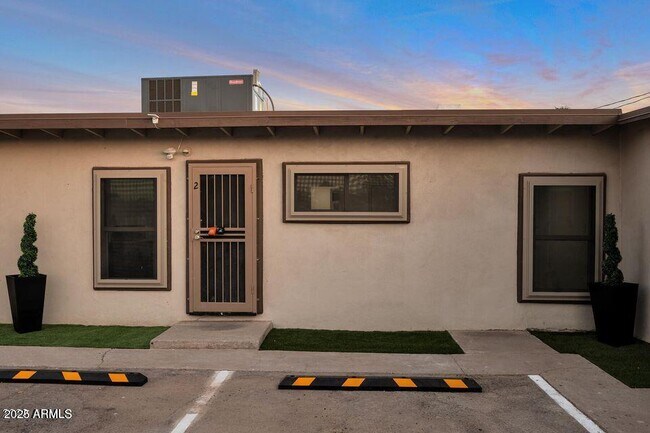 Foto del edificio - 1108 S 33rd Ave