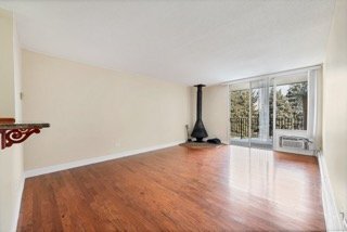 Building Photo - 2281 S Vaughn Way