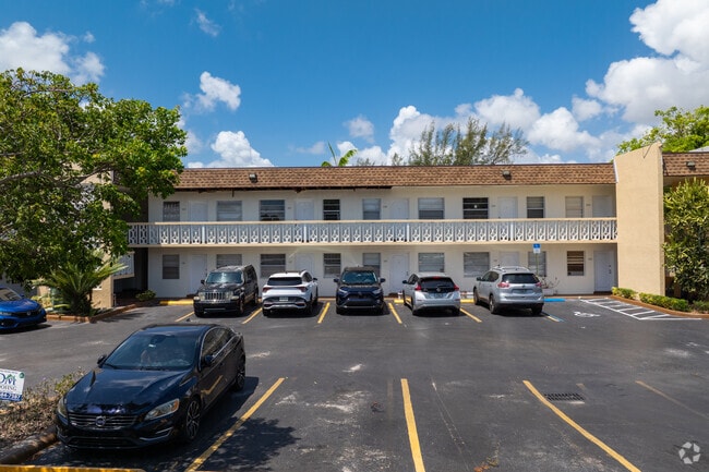 Building Photo - Hiddenwaters