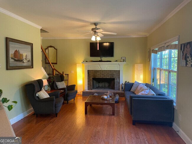 Building Photo - 1180 Diamond Way