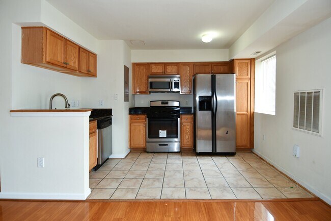 Foto del edificio - 4116 Ames St NE