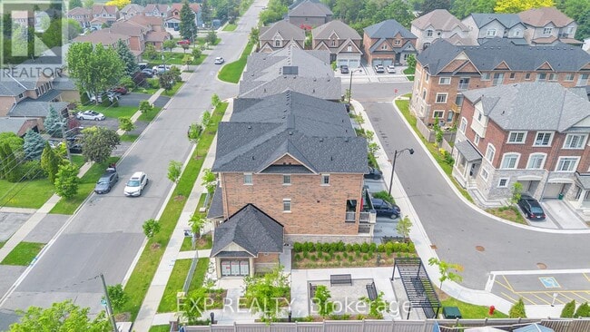 Building Photo - 517 Old Harwood Ave