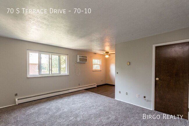 Building Photo - Cozy 1 Bed / 1 Bath APARTMENT in READING!