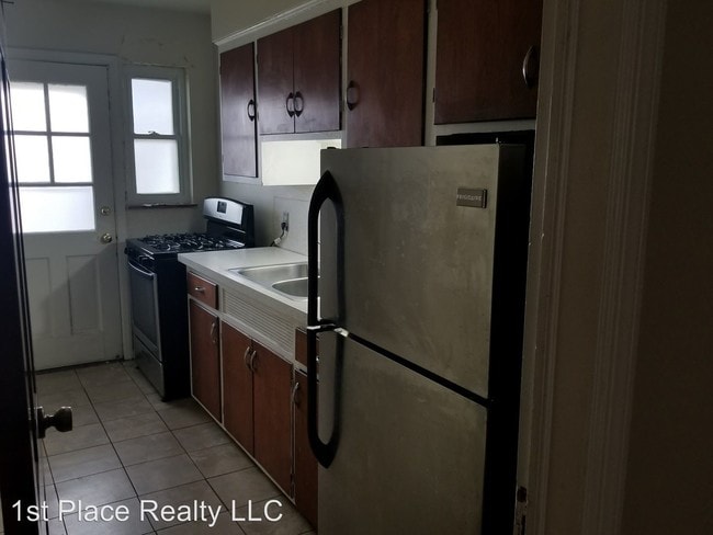 Building Photo - 1 br, 1 bath House - 926 kenwick rd
