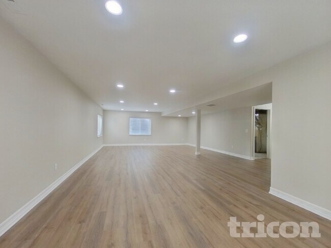 Building Photo - 13485 Park Meadows Dr