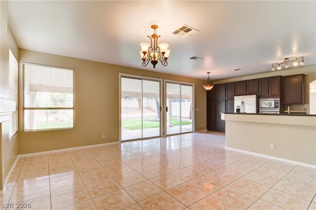Foto del edificio - 2069 Sapphire Valley Ave