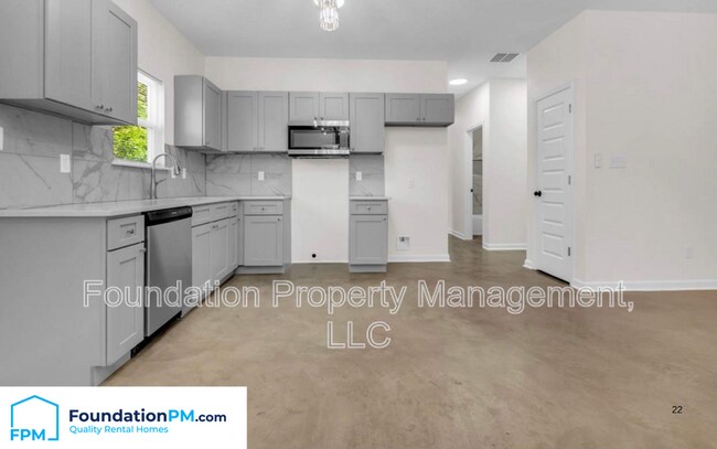 Building Photo - 1374 Dow Pl