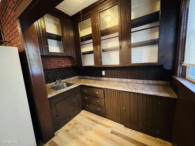 Foto del edificio - 2 br, 1 bath Triplex - 74 Osborn Street 1 ...