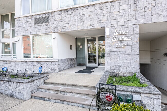Building Entrance - Sutton Meadows