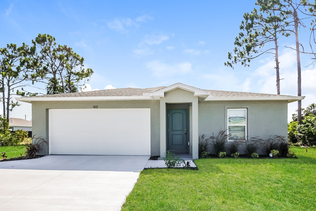 Primary Photo - 4012 W Gator Cir