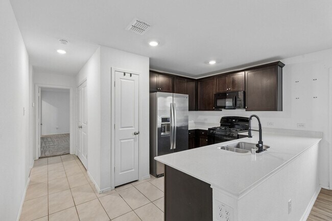 Foto del edificio - Fresh, Stylish & Move-In Ready in Eagle Mountain–Saginaw ISD