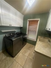 Building Photo - 34 Cotswold Ln