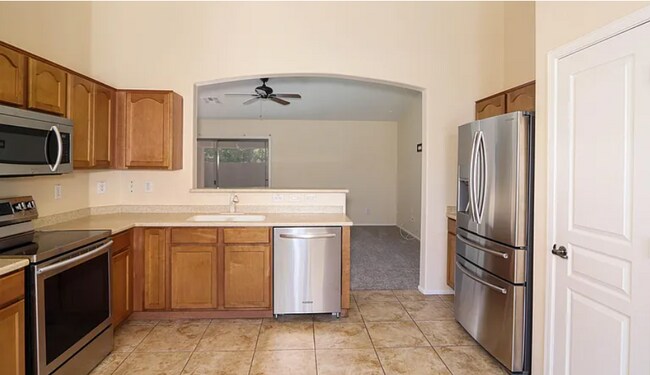 Foto del edificio - 44795 W Sandhill Rd