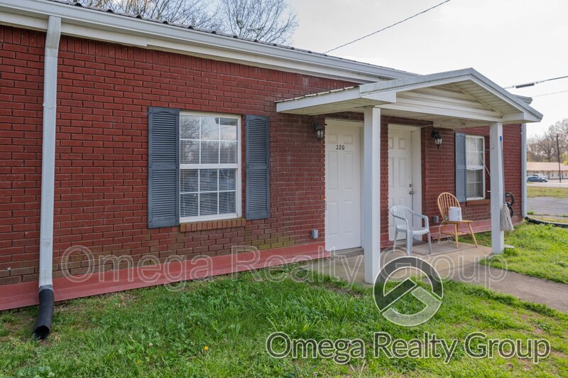 Primary Photo - 320 Percy St