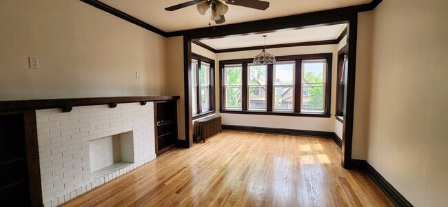 Building Photo - 4856 W Dakin St