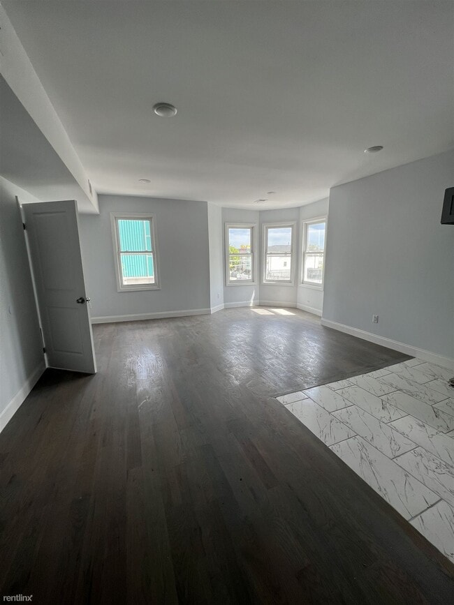 Building Photo - 4 br, 1 bath House - 175 Elizabeth Ave Apt 3