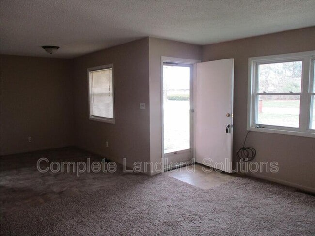 Foto del edificio - 5921/5923 East Braddock Avenue